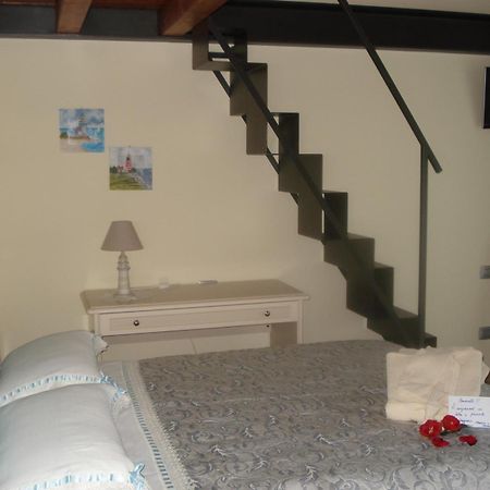 B&B I Fiori Di Marianna Bergamo Bagian luar foto