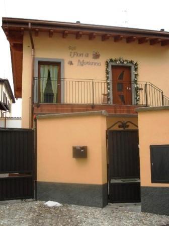 B&B I Fiori Di Marianna Bergamo Bagian luar foto