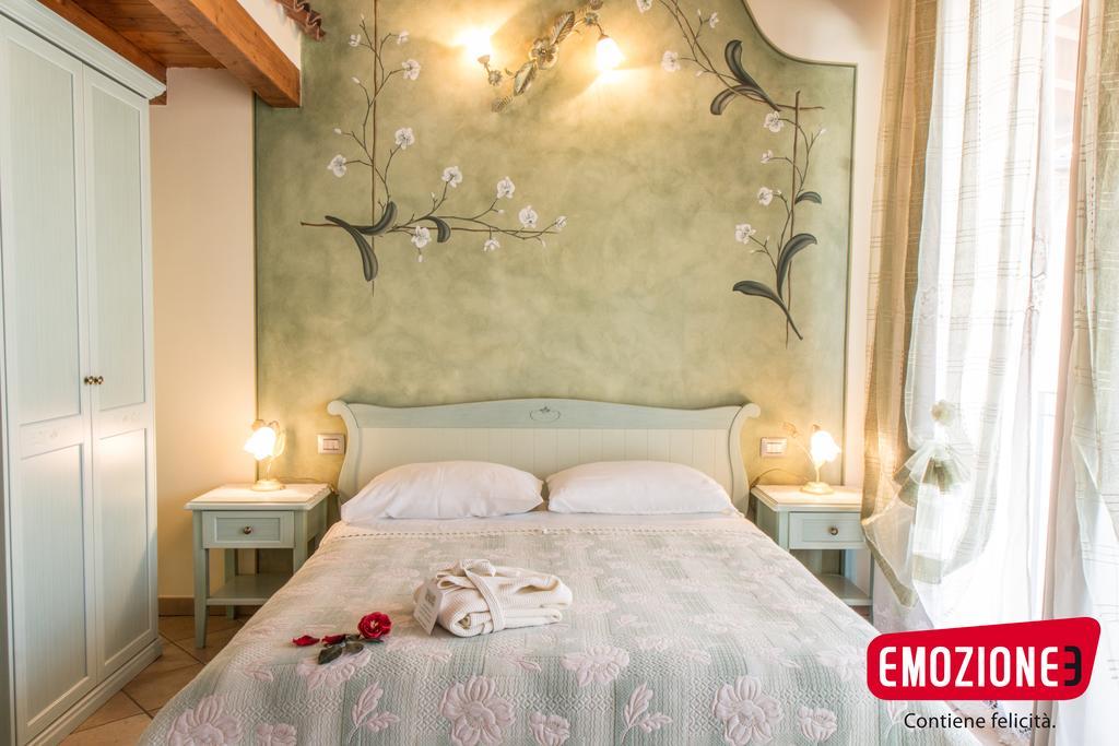 B&B I Fiori Di Marianna Bergamo Bagian luar foto
