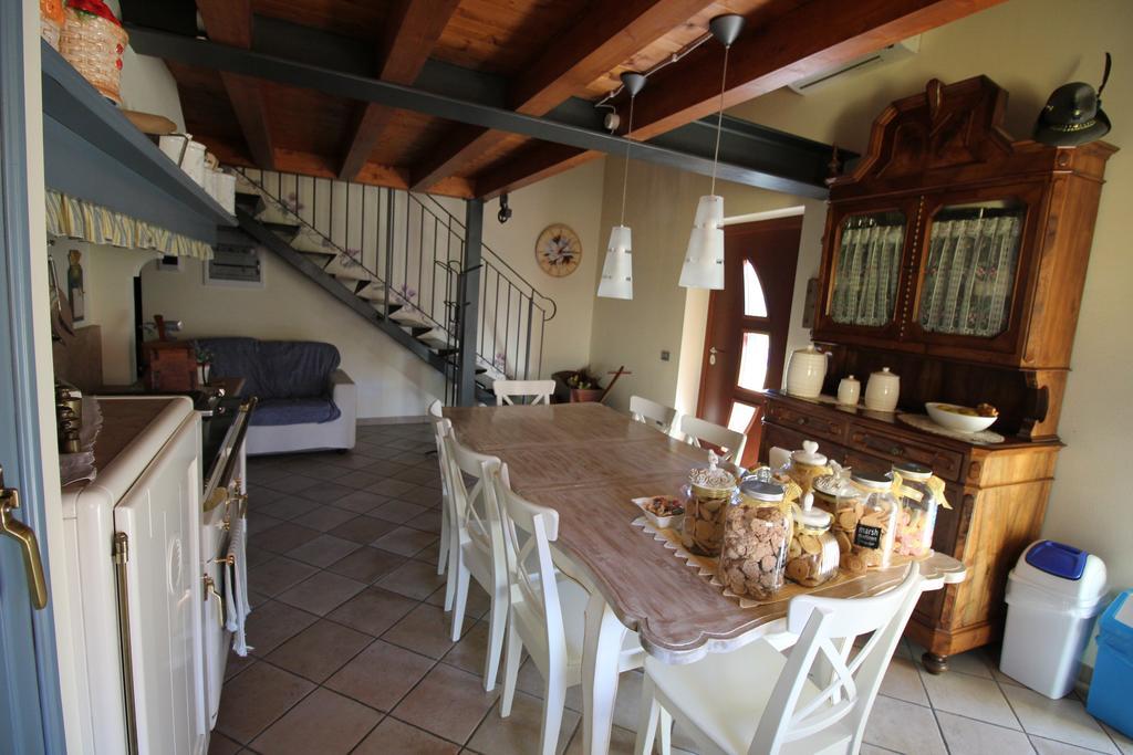 B&B I Fiori Di Marianna Bergamo Bagian luar foto
